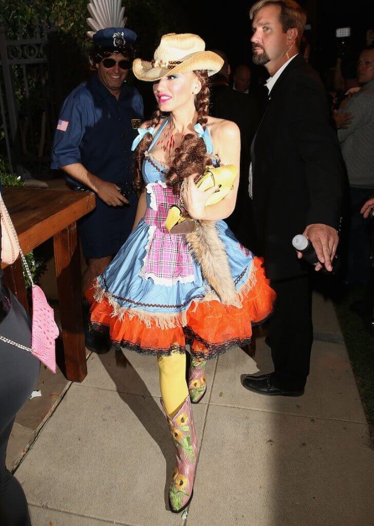 Gwen Stefani arrives at the Casamigos Tequila Halloween Party on October 30, 2015 in Los Angeles, California